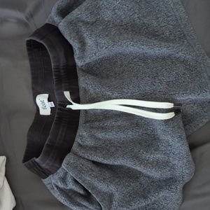 feat Blanketblend shorts